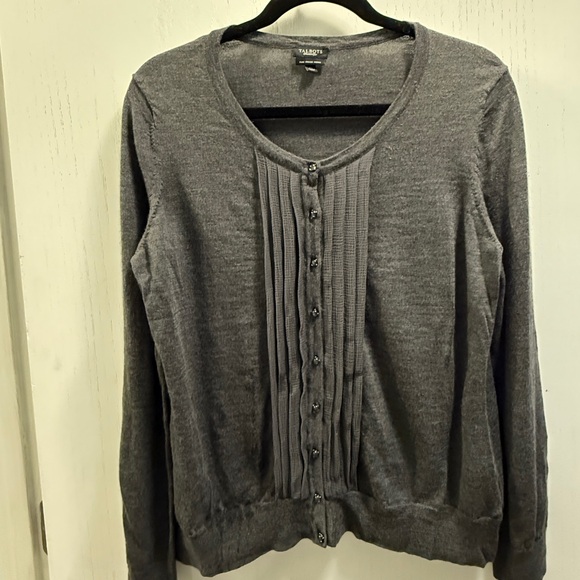 Talbots Cardigan 100% Italian Merino W/Silk Ruffle Detail Cat Eye Buttons SZ XL - Picture 2 of 8